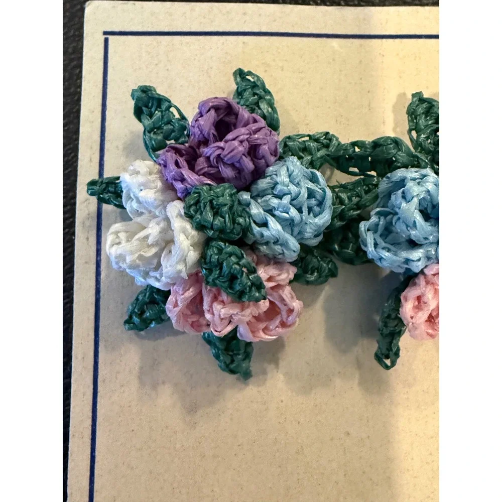 Womens Clip On Earrings Multicolor Crocheted Floral Made in Italy Vintage‎ 50s